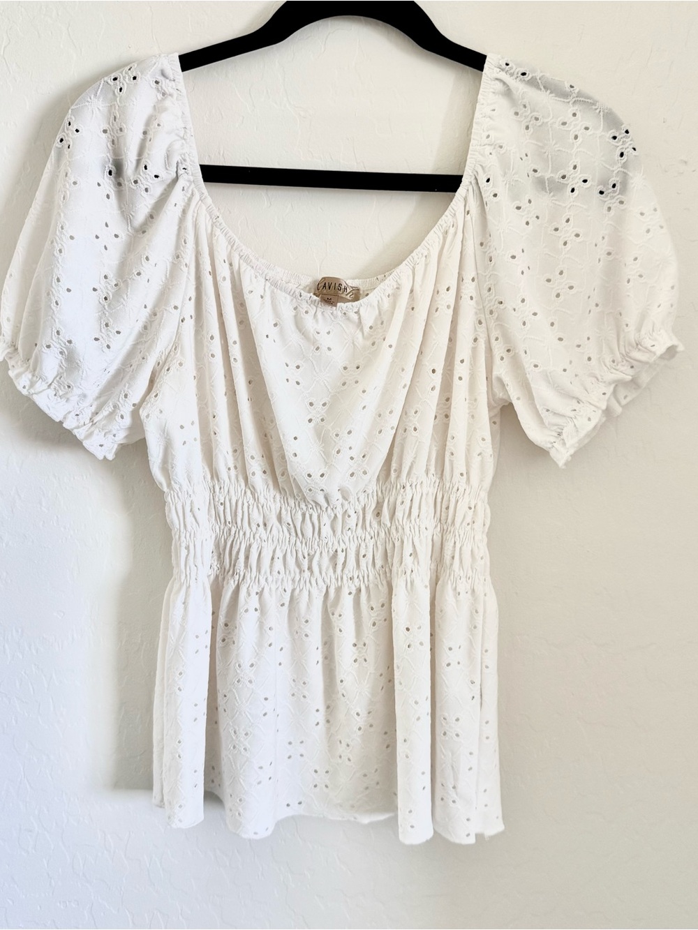 Women’s White Puff Sleeve Top